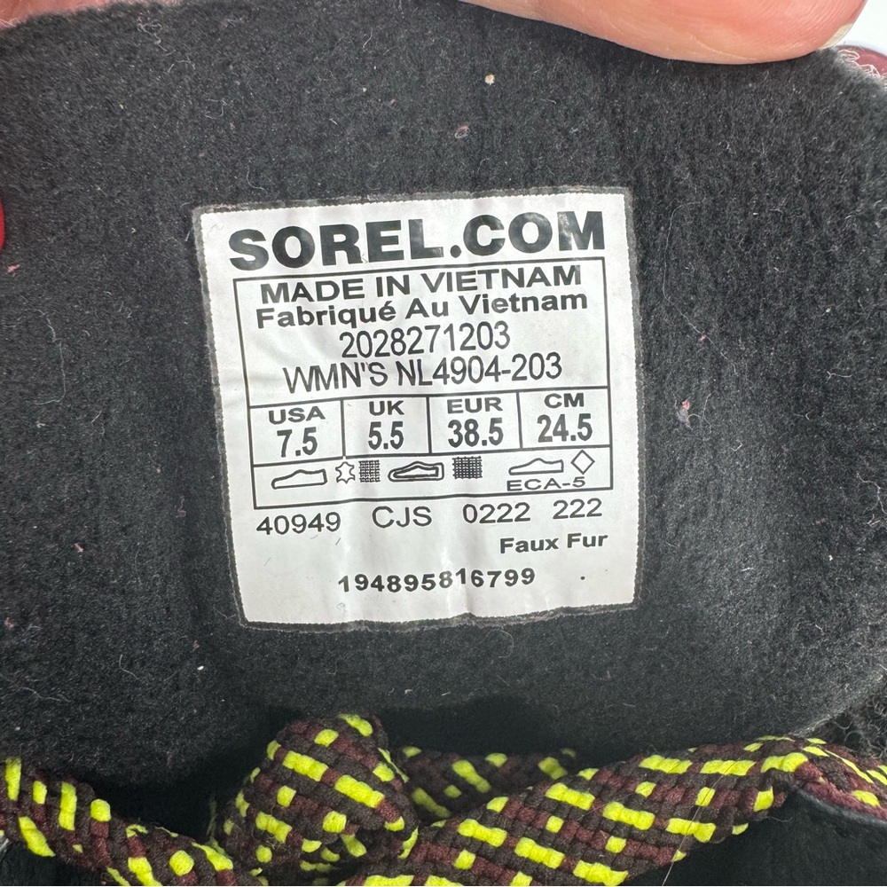 SOREL Woman’s Kinetic  Breakthru Conquest Waterproof Snow Boot Size 7.5 - Picture 9 of 11